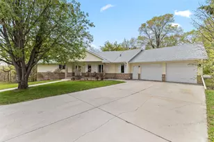 525 County Rd 12 S, Buffalo, MN 55313 - Photo 1