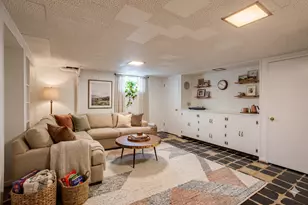 4935 Russell Ave N, Minneapolis, MN 55430 - Photo 12