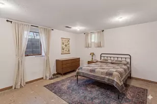 4935 Russell Ave N, Minneapolis, MN 55430 - Photo 10