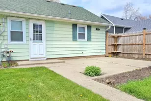 102 E 9th St, Morris, MN 56267 - Photo 34