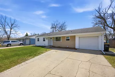 237 10 1/2 Avenue W, West Fargo, ND 58078 - Photo 2