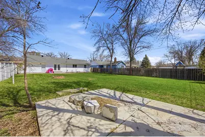 237 10 1/2 Avenue W, West Fargo, ND 58078 - Photo 40