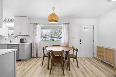 237 10 1/2 Avenue W, West Fargo, ND 58078 - Photo 6