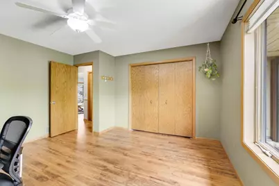 1801 6th Avenue W, Shakopee, MN 55379 - Photo 12