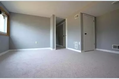 248 Ruth Street N, Saint Paul, MN 55119 - Photo 48