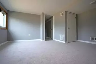 248 Ruth St N, Saint Paul, MN 55119 - Photo 48
