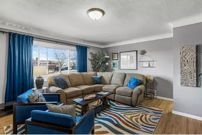 248 Ruth Street N, Saint Paul, MN 55119 - Photo 2