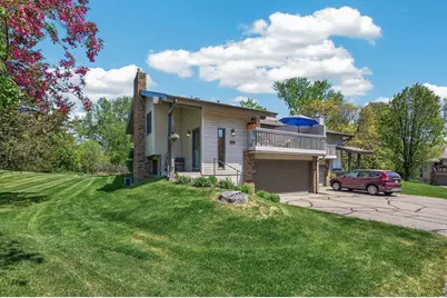 9625 Hampshire Lane, Eden Prairie, MN 55347 - Photo 1