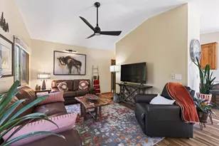 9625 Hampshire Ln, Eden Prairie, MN 55347 - Photo 8