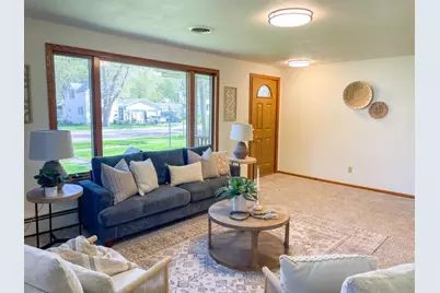 1404 15th Street E, Glencoe, MN 55336 - Photo 2