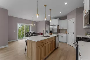 607 E 9th St, Zumbrota, MN 55992 - Photo 8