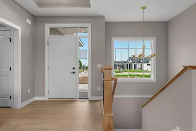 607 E 9th Street, Zumbrota, MN 55992 - Photo 2