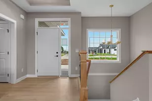 607 E 9th St, Zumbrota, MN 55992 - Photo 2