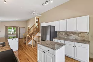 6129 Eagle Lake Dr, Maple Grove, MN 55369 - Photo 14