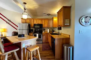 6266 Giants Ridge Rd Villa, Aurora, MN 55705 - Photo 4