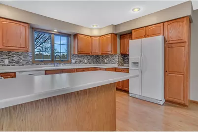 2304 SW 10 Street, Willmar, MN 56201 - Photo 8