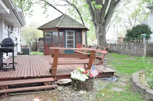 8236 Quinn Rd, Bloomington, MN 55437 - Photo 2