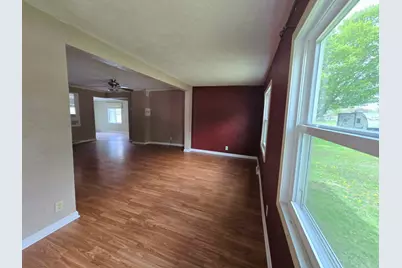 400 2nd Avenue SE, Wells, MN 56097 - Photo 4