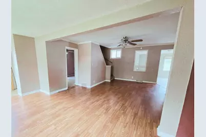 400 2nd Avenue SE, Wells, MN 56097 - Photo 6