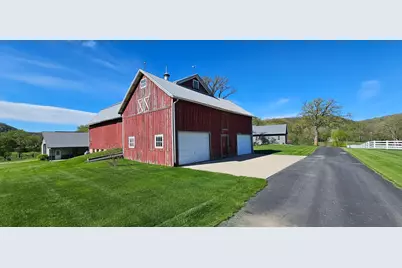 24020 Cty 17, Winona, MN 55987 - Photo 90