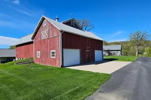 24020 Cty Rd 17, Winona, MN 55987 - Photo 90