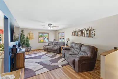 802 1st Street SW, Madelia, MN 56062 - Photo 4