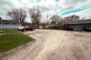 2606 9th St N, Fargo, ND 58102 - Photo 8