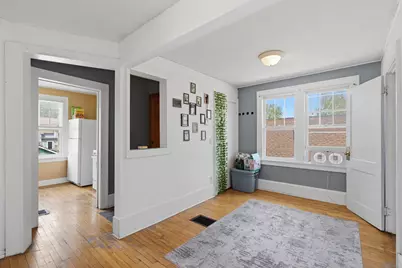 1105 Rose Avenue E, Saint Paul, MN 55106 - Photo 2