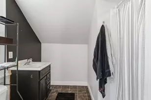 1105 Rose Ave E, Saint Paul, MN 55106 - Photo 4