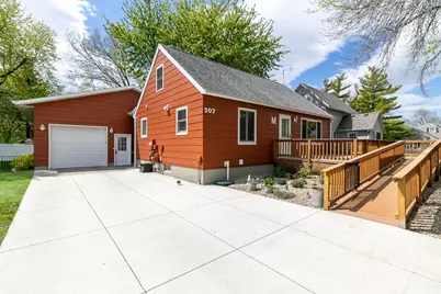 207 Lincoln Street SW, Mapleton, MN 56065 - Photo 1