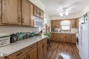 207 Lincoln St SW, Mapleton, MN 56065 - Photo 4