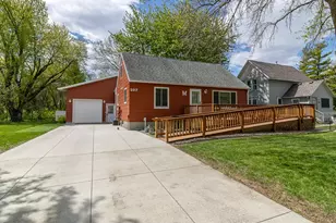 207 Lincoln St SW, Mapleton, MN 56065 - Photo 2