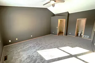 18502 Apple Tree Ct, Minnetonka, MN 55345 - Photo 18