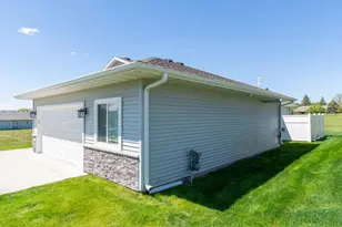 1552 Eagle Ridge St NE, Owatonna, MN 55060 - Photo 38