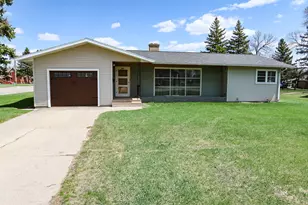 308 4th St E, Ada, MN 56510 - Photo 2