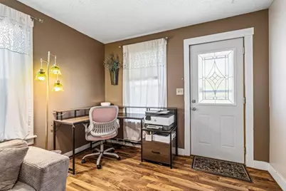 906 Cameron Street, Eau Claire, WI 54703 - Photo 6