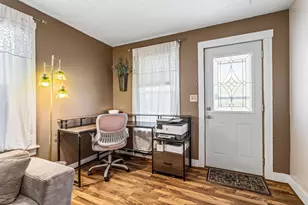 906 Cameron St, Eau Claire, WI 54703 - Photo 6