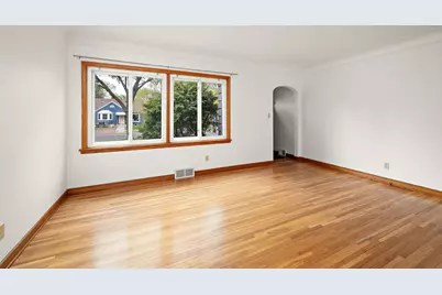 1178 Idaho Avenue W, Saint Paul, MN 55108 - Photo 4
