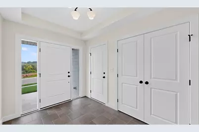 3463 Stonehedge Dr NE, Rochester, MN 55906 - Photo 4