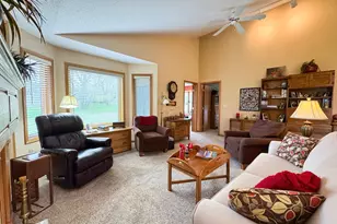 2208 Arrowwood Ct, Fergus Falls, MN 56537 - Photo 4