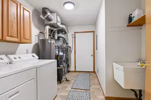 3840 Zinnia Ln N, Plymouth, MN 55441 - Photo 24