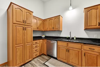 718 10th Street SW, Pine Island, MN 55963 - Photo 2