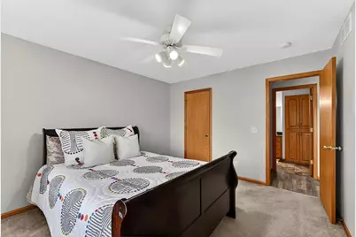 718 10th Street SW, Pine Island, MN 55963 - Photo 10