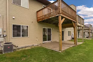 718 10th St SW, Pine Island, MN 55963 - Photo 22
