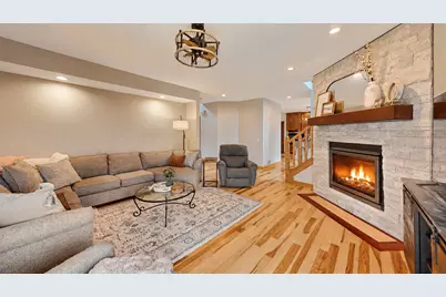 24149 Highview Avenue, Lakeville, MN 55044 - Photo 12