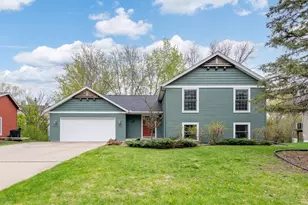 10135 47th Ave N, Plymouth, MN 55442 - Photo 1