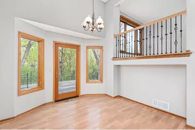 10135 47th Avenue N, Plymouth, MN 55442 - Photo 6