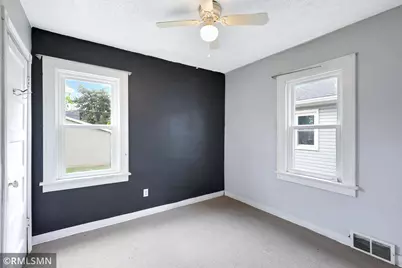 1868 Hawthorne Avenue E, Saint Paul, MN 55119 - Photo 12