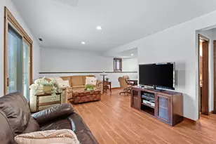 10725 Woodwatch Cir, Eden Prairie, MN 55347 - Photo 32