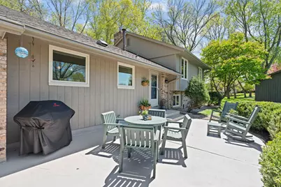 10725 Woodwatch Circle, Eden Prairie, MN 55347 - Photo 2
